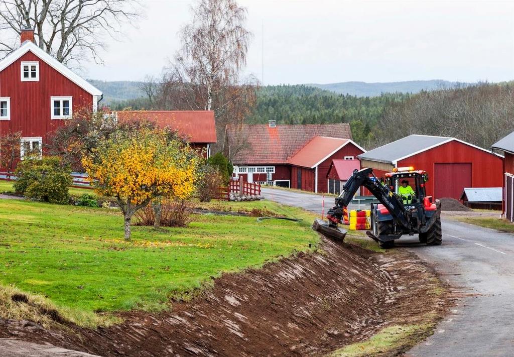 Den kommersiella utbyggnaden av snabbt bredband når både tätorter och nära hälften av landets småorter inom den