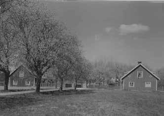 Enligt Skönhetsrådets inventering 1924-1940 har gårdsanläggningen i sin helhet betydelse för landskapet och kulturhistorisk värde på grund av sitt fria och dominerande läge, se figur 14.