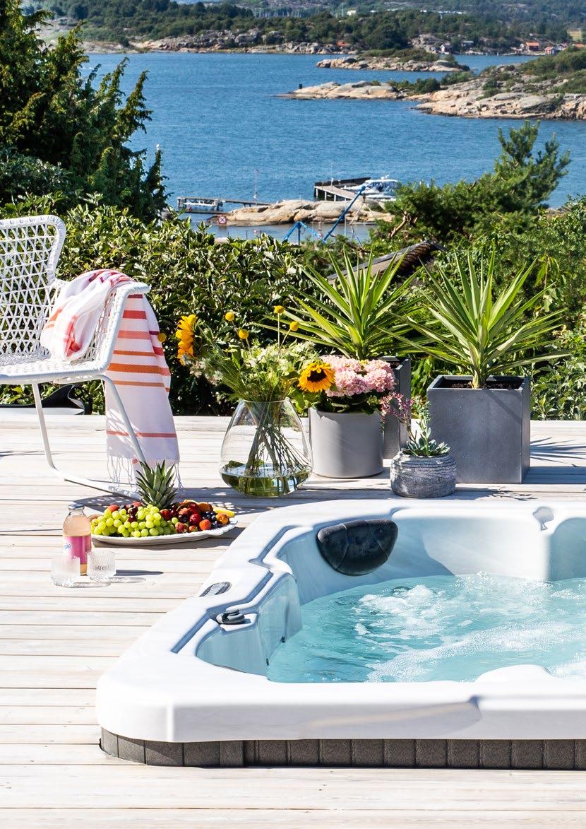 Vattentest i butik 149:- Varför behöver jag ha koll på mitt pool- & spabadsvatten? Vatten ska vara rent och klart för att vara inbjudande att bada i.
