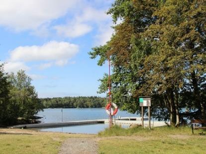 Styrsö & Vrångö stadsnära skärgårdsidyller I Göteborgs skärgård finns flera magiska öar, två av dem är Styrsö