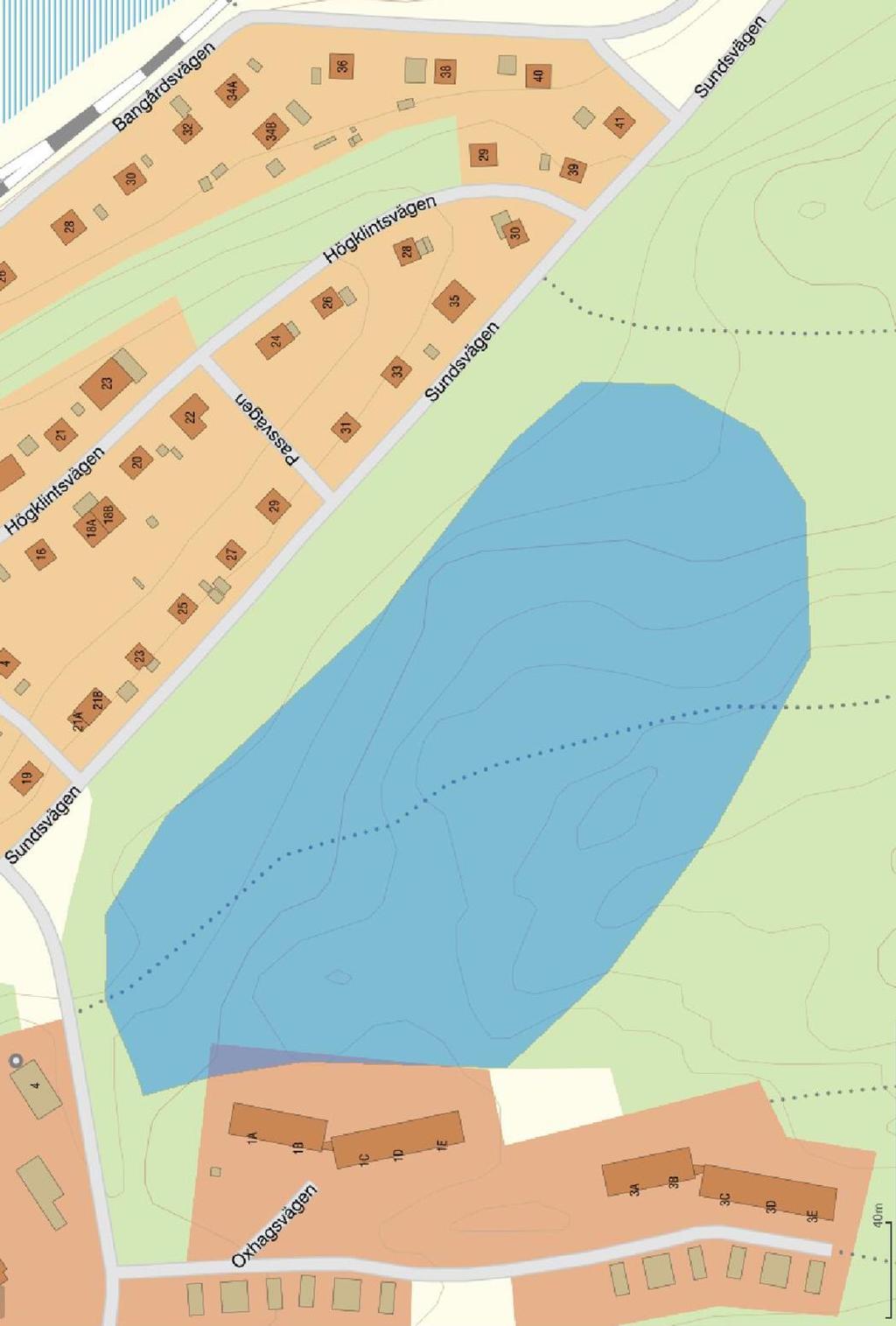 Och dessutom; Området bevaras som en talldominerad skog. Död ved ska finnas i riklig mängd. Karta över objekt av klass 4 i kommunens naturvårdsprogram. Planområdet inom röd gräns.