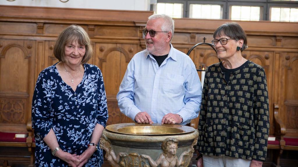 BESÖKSVÄRD i Heliga Trefaldighets kyrka Besöker du Heliga Trefaldighets kyrka träffar du kanske någon av våra besöksvärdar.