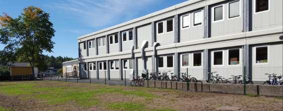 Eskilstuna kommun 2019-08-09 23 (52) Cykelparkering skola Cykelparkeringar för elever och personal finns längs Skogsängsslingan, men saknas längs Vasavägen.