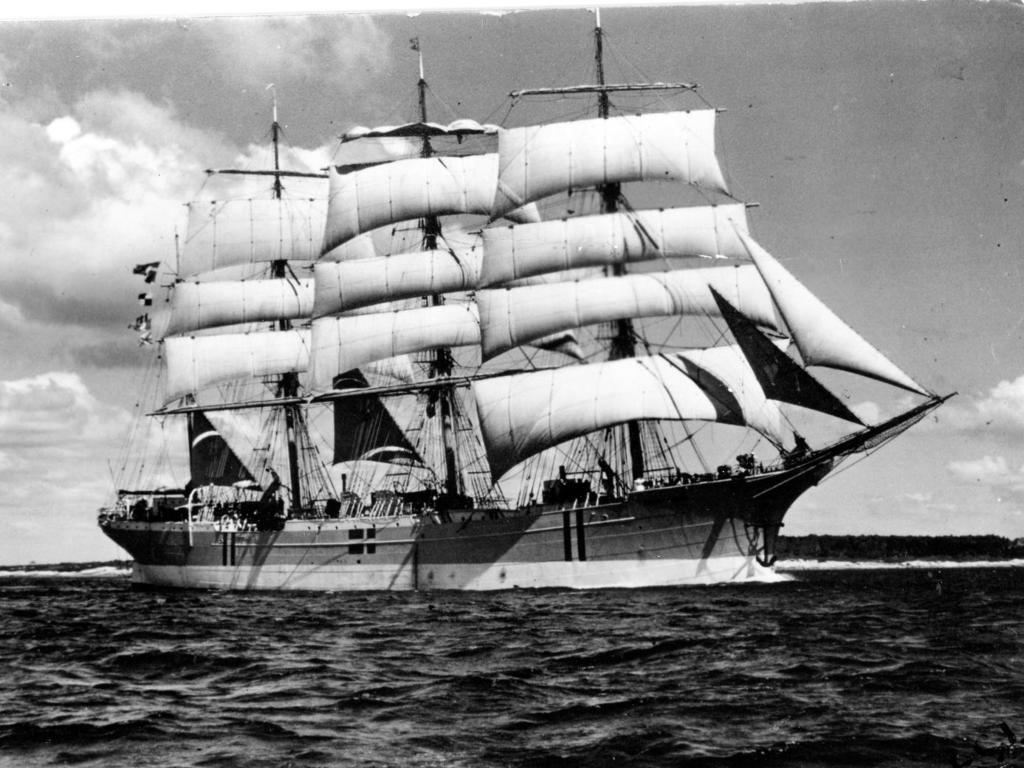 Abraham Rydberg ett okänt foto Ett brev kom från John E. Persson i Brantevik. John är en riktig sjöfarare, mest som telegrafist, och författare men framförallt arkivforskare.