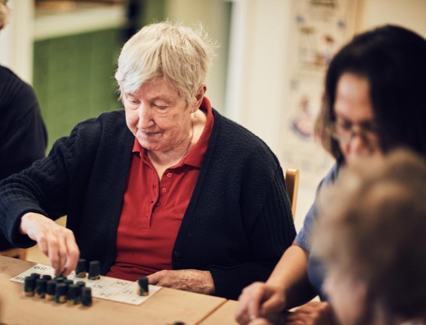 Hjälpmedel Hälso- och sjukvårdslagen reglerar kommunens och regionens skyldighet att tillgodose behovet av hjälpmedel till personer med funktionsnedsättning.