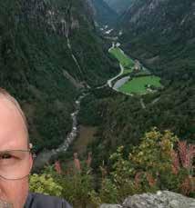På boendet fanns också ett stort torkrum som användes flitigt av alla. Badsjön vid Preikestolshytta. på Trollstigen innan vi tog oss an resans sista serpentiner.