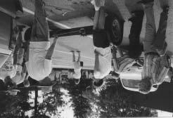 Av gänget på cirka 20 personer är det bara en familj som kör sin Studebaker för egen maskin, en 64:a Lark stationsvagn som var utrustad med modern AC.