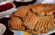 Vårfrudagen blev våffeldagen Traditionen att äta våfflor den 25 mars uppstod genom ett språkligt missförstånd. Den 25 mars kallas för våffeldagen.