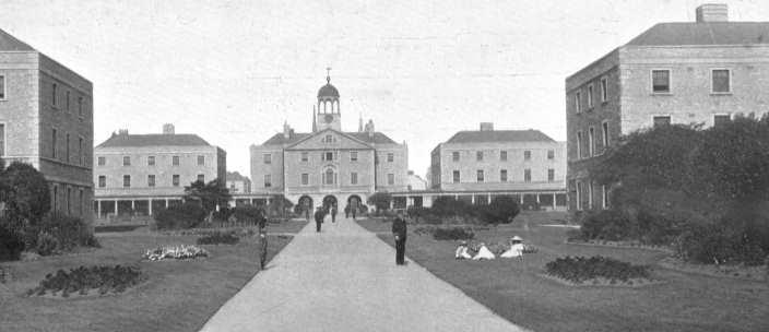 Figur 2. The Royal Navy Hospital i Stonehouse (O.u. 1897) Ett viktigt sjukhus i Sveriges historia är Serafimerlasarettet som öppnades år 1752 på Kungsholmen i Stockholm.