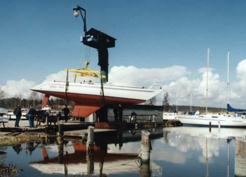 Idag en anläggning som vi kan vara stolta över Det som påbörjades 1957 har med många medlemmars arbetsinsatser och bidrag av olika slag idag blivit en hamnanläggning som många andra klubbar kastar