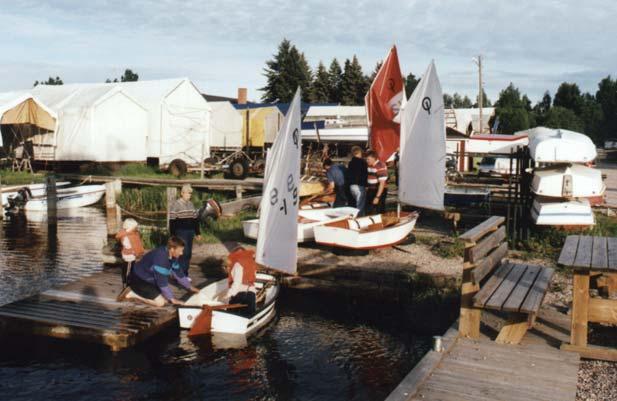 Och fem år tidigare startades en aktiv ungdomssektion I november 1966 bildades KSS ungdomsektion bestående av 24 medlemmar och med Håkan Holmér som ordförande i styrelsen och dessutom duktig seglare.