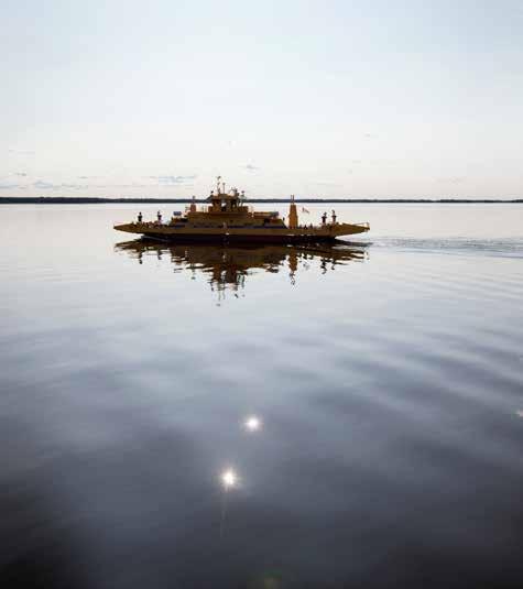 OMBORD Maritimt VI I REDERIET Om nöjda medarbetare Bengt har över 40 års erfarenhet av branschen Bengt Westberg står i sitt kontorsrum i ett kontorshotell i Nacka bland hyllor och bord som är fyllda