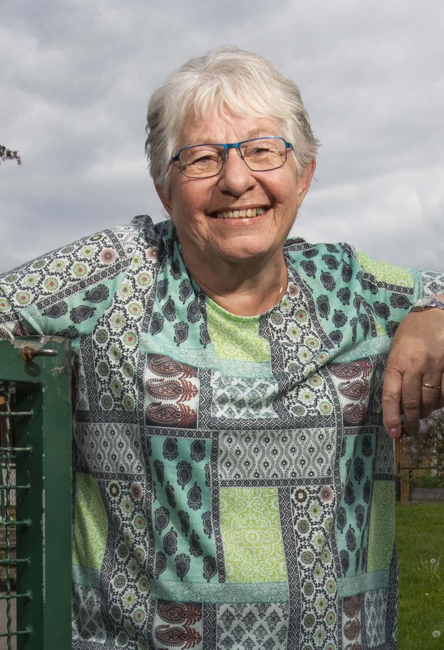 Kerstin Belfrage 74 år, Falköping 042 043 Arbetat som barnskötare på BB-avdelning och inom förskolan Jag valde latinlinjen på gymnasiet.