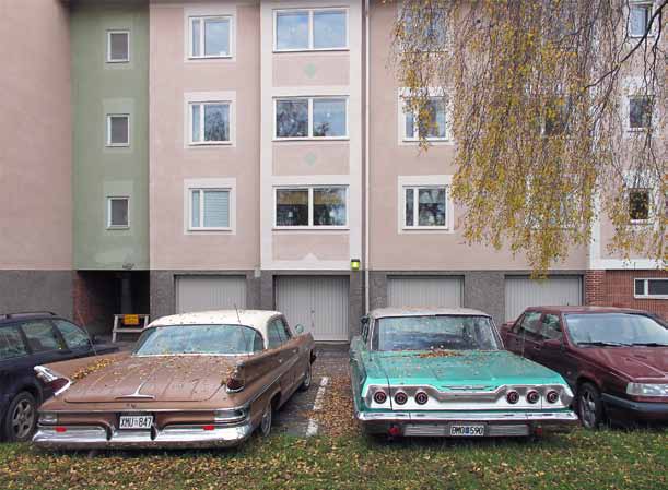 Bebyggelsen vårdas och underhålls med hänsyn till ursprunglig karaktär. Som takmaterial väljs i första hand tvåkupigt lertegel.