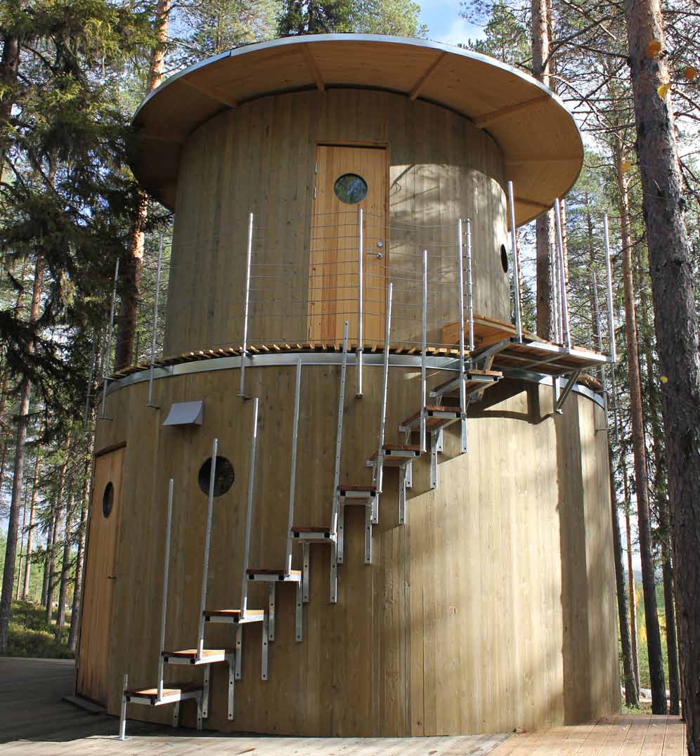 THE TREESAUNA Av Inredningsgruppen/Bertil Harström Ett bad i en ångande bastu är egentligen mer än ett bastubad.