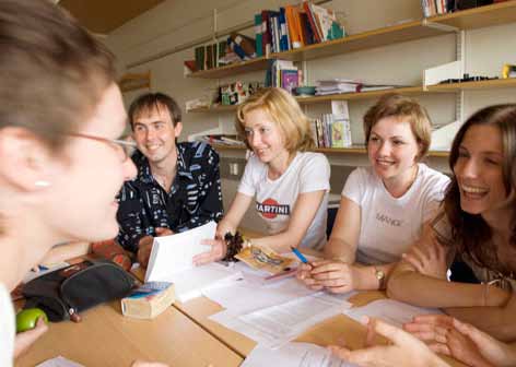 30 Högskola söker sin roll en personlig betraktelse utveckling av akademiskt baserad kunskap med relevans för utveckling av spelbranschen.