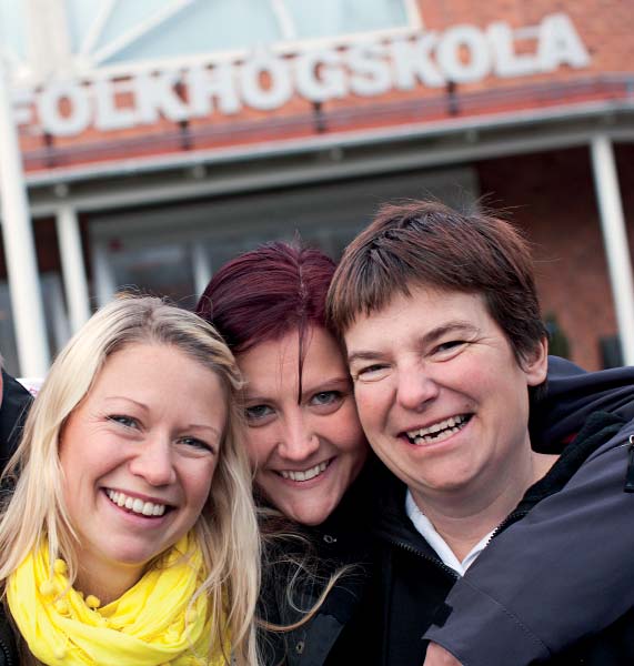 Studiestöd För fullständig information kontakta alltid Medlefors 0910-575 00, CSN i Gävle 0771-27 60 00 / www.csn. se eller CV 0910-73 50 00 (välj skola/utbildning).