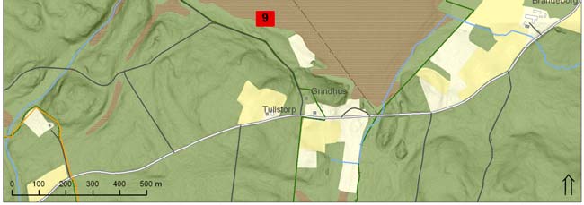 Karta över området ses till vänster. GPS-punkt: Parkering och ingång till Vargadalen: 56.0418 13.1475. Skånes högsta punkt: 56.0639 13.1383.