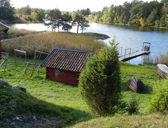 Friluftsmuseet på Grytholmen 21 B. Björkholmen-Grytholmen Muskös eget friluftsområde Strax sydost om Muskö kyrka ligger ett av Haninge kommuns fritidsområden.