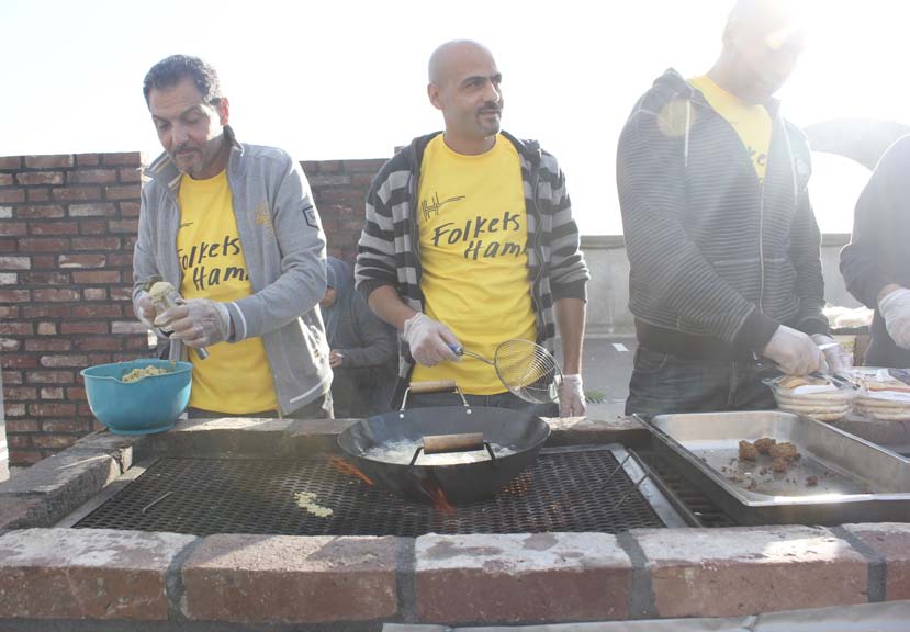 h+ helsingborgs stad En festival mitt i planprocessen Inom ramen för H+ har en rad publika arrangemang skett i hamnområdet för att bjuda in allmänheten till det i vanliga fall stängda hamnområdet.