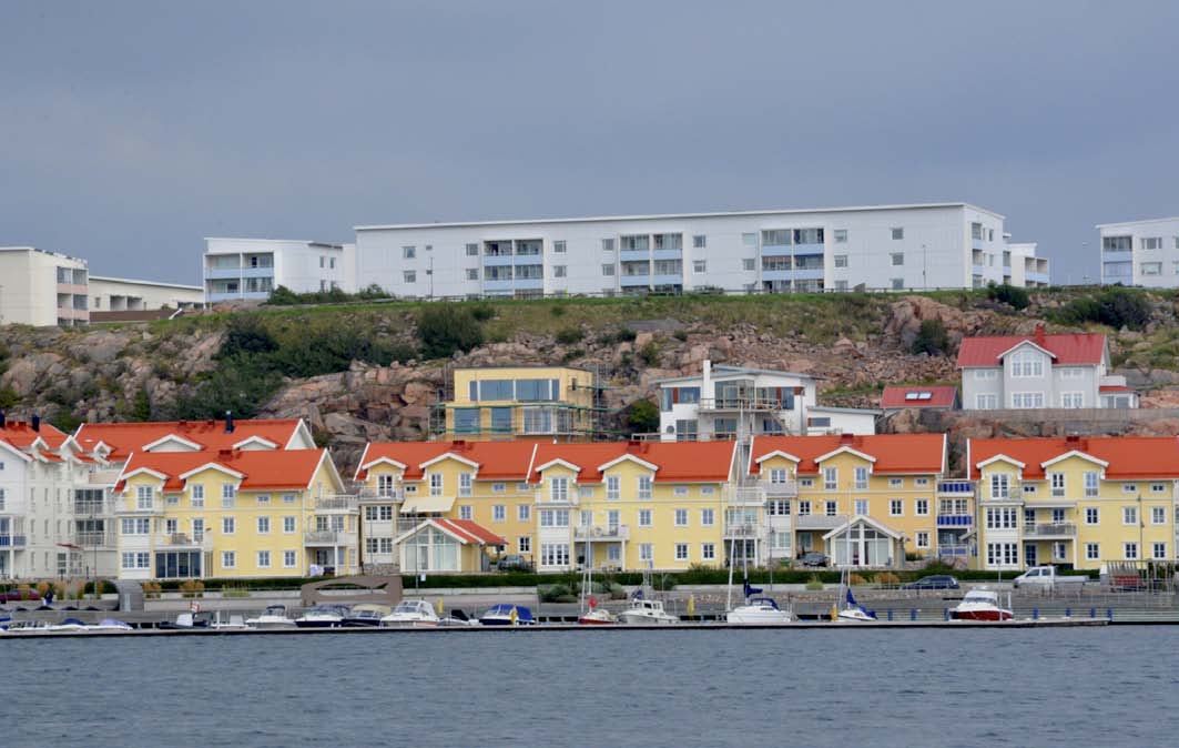 Offentlig miljö som konstform Lysekils kommun ingår i Fyrbodals kommunalförbund, där kommunen tillsammans med tretton andra kommuner (bland andra Orust, som du kan läsa om på sidan 67) under flera år