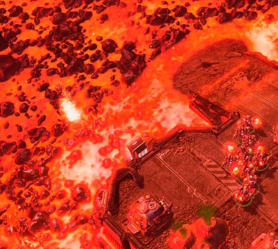 Ett intensivt spelmoment i RTS-spelet Starcraft II. Här måste spelaren snabbt flytta upp sina trupper på högre mark innan lavan stiger.