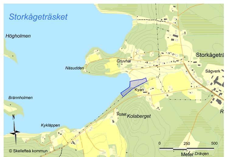 Hela Kågefjärden utgör en helhet där havsstrandängarna på fjärdens östra strand med omgivande mark är ett kärnområde med särskilt höga naturvärden.