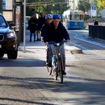 3 MÅL VAD UTMANINGAR ÄR OCH GÖTEBORGS STRATEGIER Strategi TRAFIKSTRATEGI för stadsrum Källa: Stadslivet i centrala Göteborg (Stadsbyggnadskontoret 2012) SOCIAL BLANDNING I GATU RUMMET ÅLDERS GRUPPER