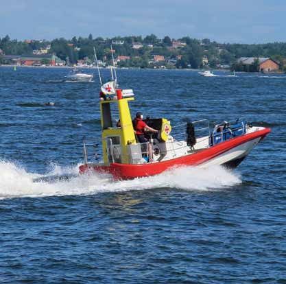 Sjöräddningssällskapet arbetar också med sjösäkerhet och med att förebygga olyckor till sjöss.