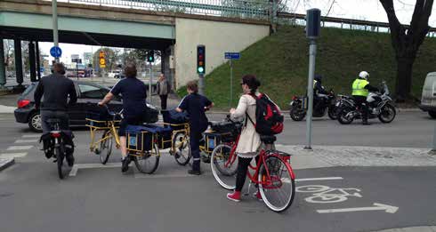 2 ÅTGÄRDSOMRÅDEN Infrastruktur Exempel på korsning med enkelriktade cykelbanor.