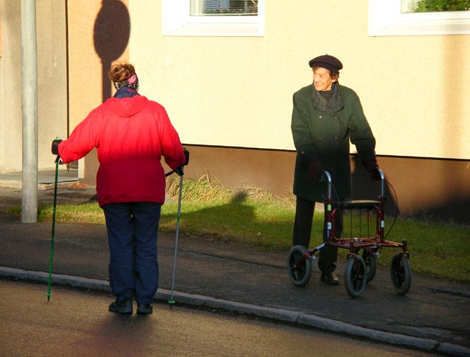 För mig handlar det om inlevelse. Vi hoppas väl alla på att få bli gamla en gång, självklart vill vi även då kunna njuta av livet utanför bostaden och inte känna oss instängda!