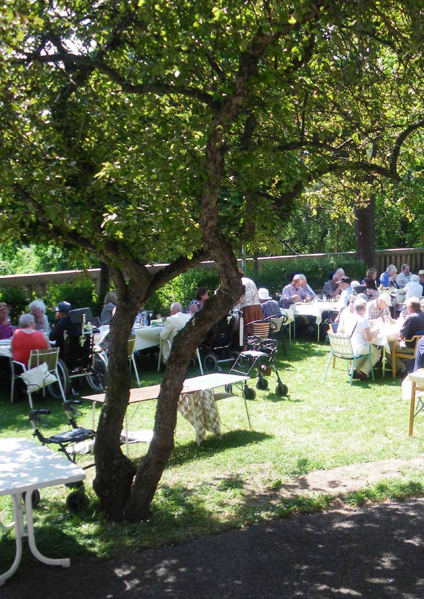 Sommarlunch på Borggården. Danvikshem, Nacka.