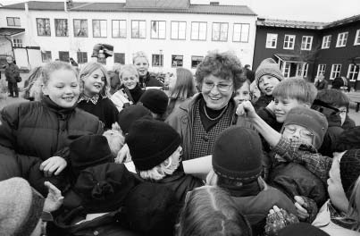 SVEN BREMBERG En positiv skolmiljö, med lärare som intresserar sig för sina elever och stöder dem, är skolans bästa bidrag till att förebygga alkoholproblem.