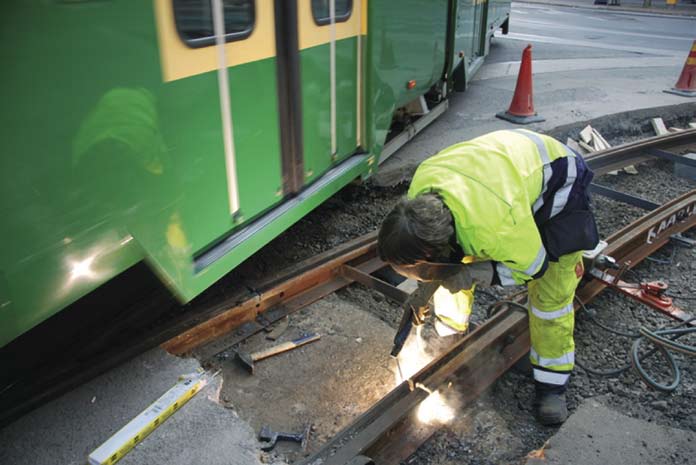 Den ekonomiska visionen 2015 Kärnan i de strategiska valen: Ökat resultattänkande HST:s ekonomi sköts bra Resultattänkandet utökas på