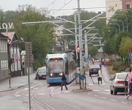 Spårvägsutbyggnad i Stockholm Ända sen åttitalet har det kommit flera förslag från landstinget, näringslivet och andra till tvär- och ringspårvägar i Stockholm.