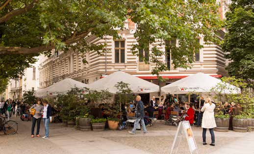 Geschäftsmöglichkeiten in Deutschland Affärsmöjligheter i Tyskland Foto: Café Anna Blume, Berlin-Prenzlauer Berg visitberlin / Koschel Växjö-baserade Balco som säljer inglasade balkonger och numera