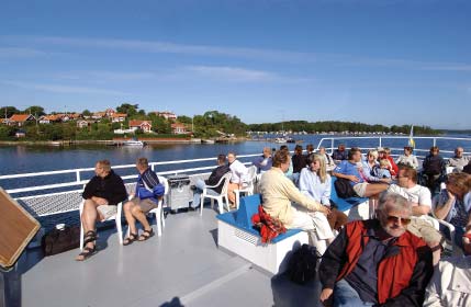 Naturhamnar Naturhamnar är områden som genom sin naturliga utformning och läge inbjuder till förtöjning och tillfälliga natthamnar.