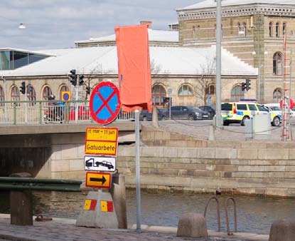 3 Utförandeskedet Upprätta en arbetsmiljöplan enligt bilaga A Tillvaratagen gatsten som påträffas, följ trafikkontorets anvisning om rutin för begagnad gatsten Lös gat- och marksten ska inte ligga