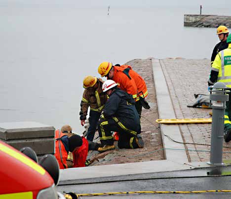 Apoteket Näktergalen i Ölands Köpstad Färjestaden Det personliga apoteket med generösa öppettider Vardagar 10.00 18.00 Lördagar 10.00 15.00 Söndag 11.00 14.