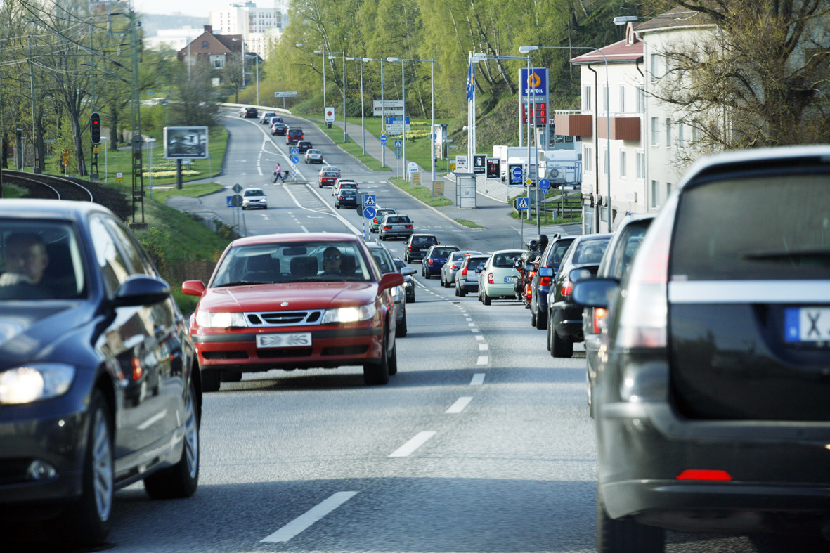 Inledning Bakgrund Forskning inom buller visar en allt mer samstämmig bild av att buller påverkar människors hälsa negativt.