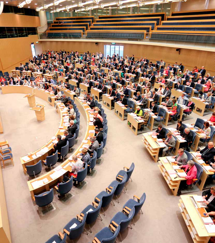 Sveriges riksdag 5 Att Riksdagens det finns största flera politiska sammanträdesrum partier med kallas olika kammaren, budskap att eller