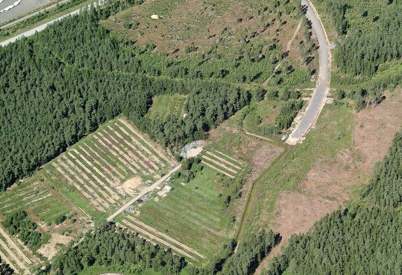 Markinnehav Området ägs av staden. Den byggda miljön Gatan Strandvallsbågen, som tangerar området är delvis bebyggd, för övrigt är området obebyggt.