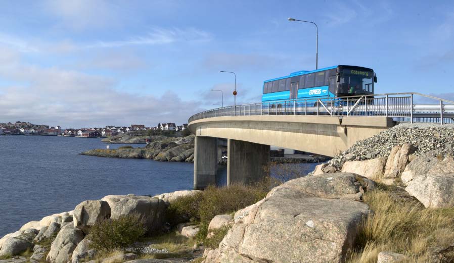 DAGENS TRAFIK I TJÖRNS KOMMUN TJÖRN DAGENS TRAFIKERING: Flera parallella linjer Tjörns kommun trafikeras i av tio busslinjer och två färjelinjer.