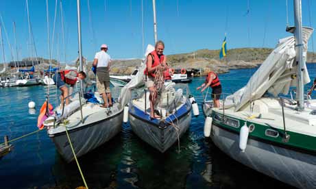 8 ATLANTICA SÄKERHETSGUIDE Förvaring på trailer För förvaring och transport av båten på trailer ber vi dig att titta på sidan 15 samt på sidan 24 när det gäller låsning av trailern.