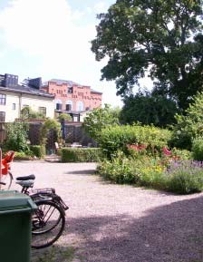 2 (37) PLANFÖRSLAG Kulturhistoriskt värdefull bebyggelse Liksom många andra kvarter i Lunds centrala delar består bebyggelsen i kvarteret Ehrenberg av en variation av arkitektoniska uttryck.
