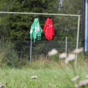 Vid sidan av fotbollsmatcherna kunde våra besökare ta tillfället i akt att testa paintball som tillhandahölls av vår samarbetspartner Aktivitet och