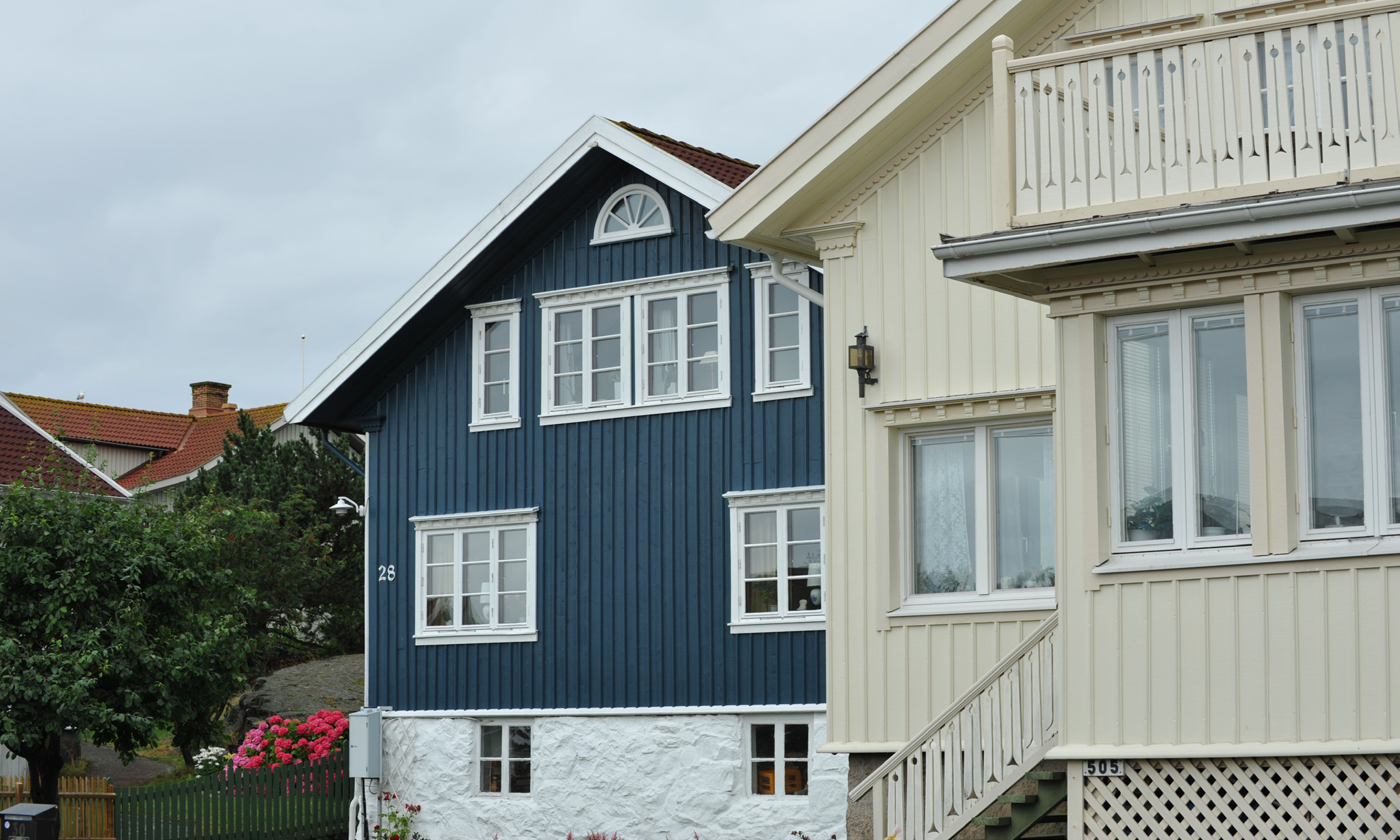 Stor villahemförsäkring Vår villahemförsäkring ger ett bra skydd för ditt hus och dina ägodelar, både i och utanför hemmet. Villahemförsäkringen gäller även för saker som du hyr eller lånar.