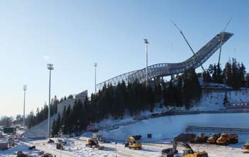 com Arenataket är uppbyggt av 64 primärbalkar.