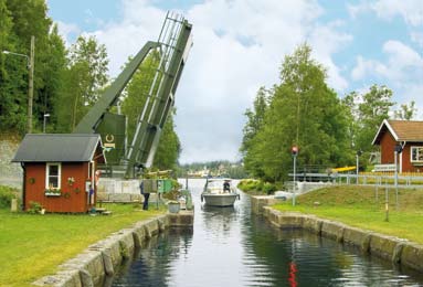 Gamla broar ersätts av nya och detta görs ofta med med avancerad montageteknik, tunga lyft och lansering. Brobyten kräver noggrann planering då tiden för bytet oftast bara är några dygn.