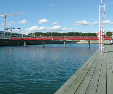 Tillverkning och montage av stålbro, mekanik, el och hydraulik och omfattade en sammanlagd vikt av 35 ton. VRIDBRO Skebräcksbron, Örebro En 37 meter lång vridbro.